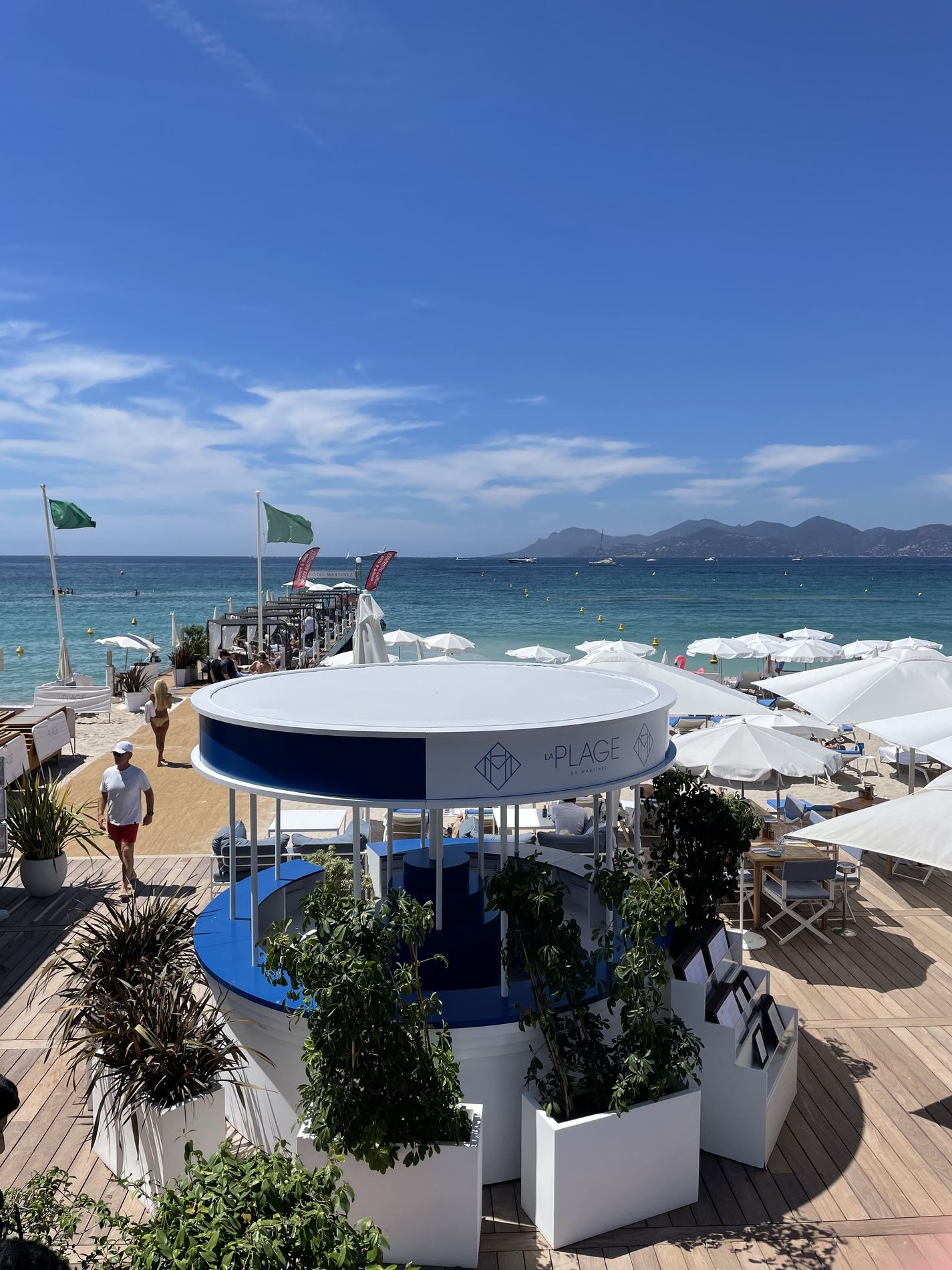 Beach club and turquoise sea on the Côte d'Azur